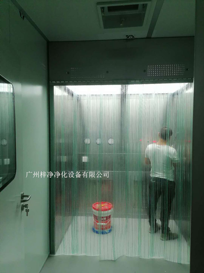 全部根據(jù)用戶要求定制非標(biāo)尺寸的稱量室。