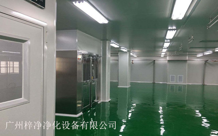 風(fēng)淋室主要用于對(duì)進(jìn)入潔凈室的人員進(jìn)行預(yù)處理，以減少帶入的塵埃和污染物。