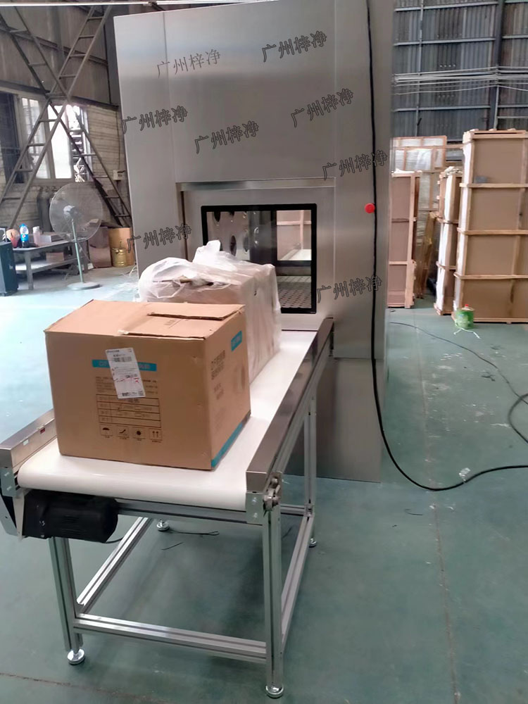 輸送線風(fēng)淋傳遞窗與輸送線貨淋室是潔凈室中用于物品傳遞和空氣凈化的關(guān)鍵設(shè)備。